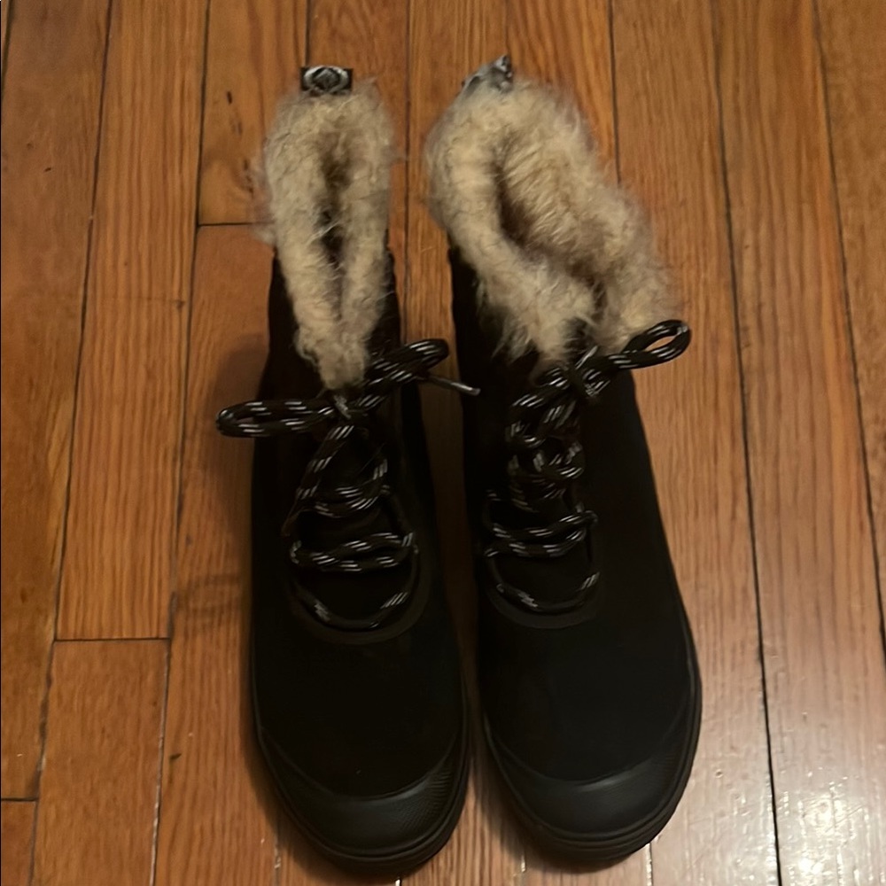 Euc Clark’s Winter Boots - image 2